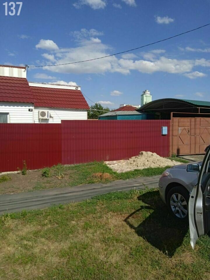 Дом с участком на продажу в Матвеев Кургане, улица Красноармейская, домовладение 31