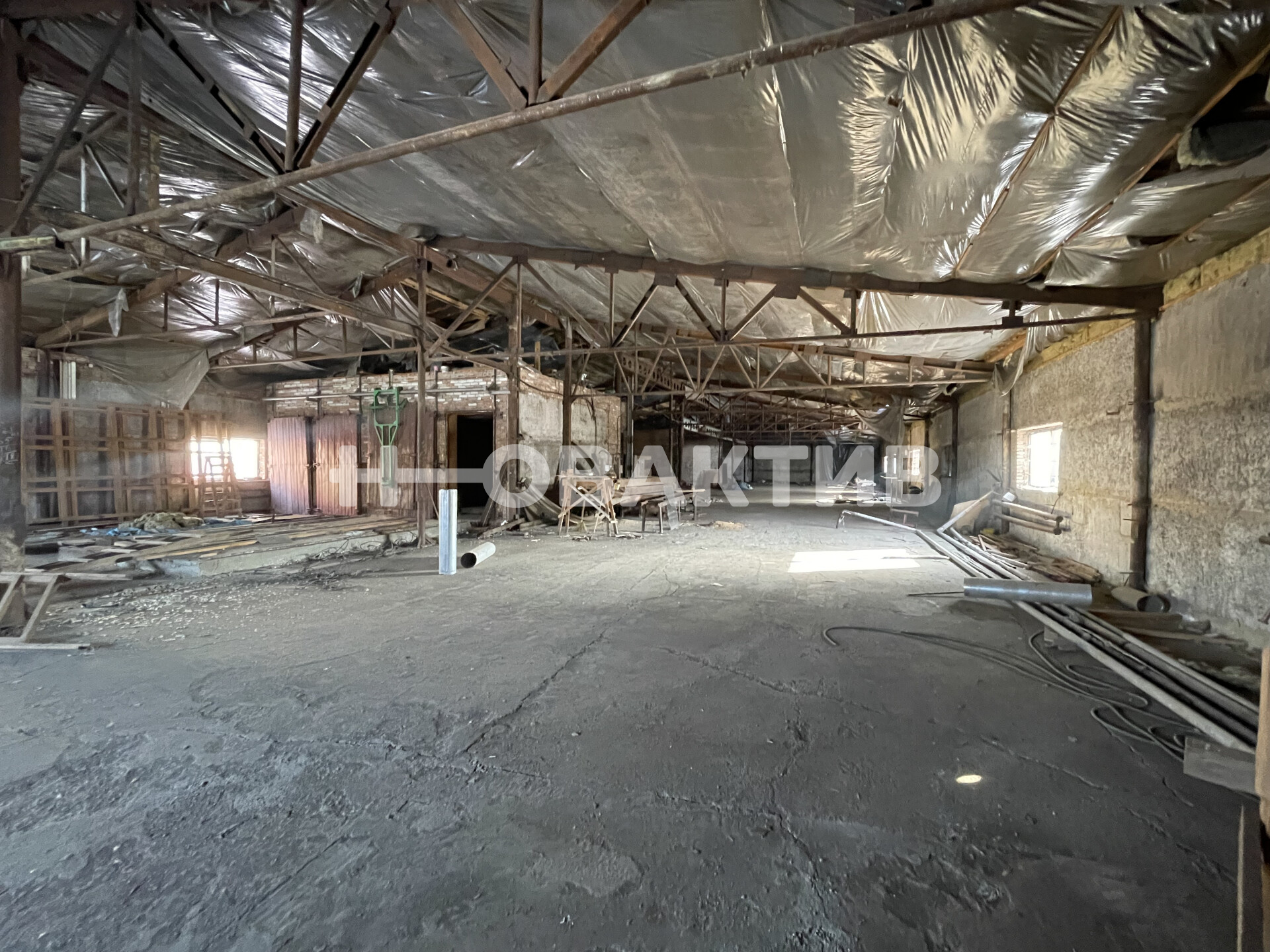 Производственное помещение · 1228.0 м² · 1/1 этаж