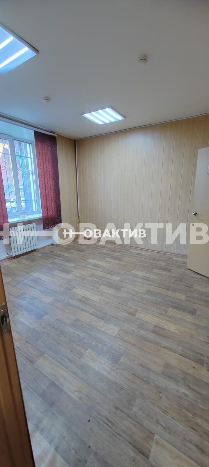 Офис · 15.7 м² · 1/3 этаж