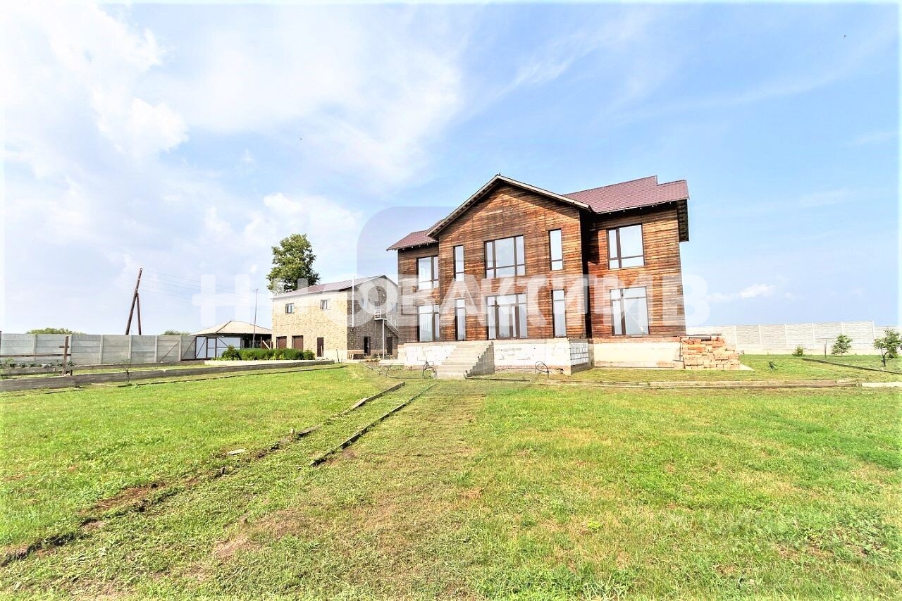 3-этажного Коттедж · 500 м² · 50.0сот.