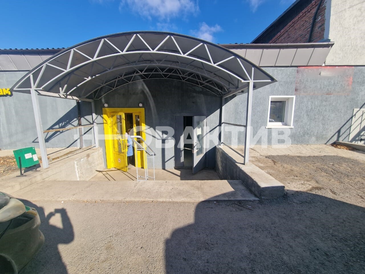 Торговая площадь · 958.0 м² · 1/2 этаж — Изображение 4