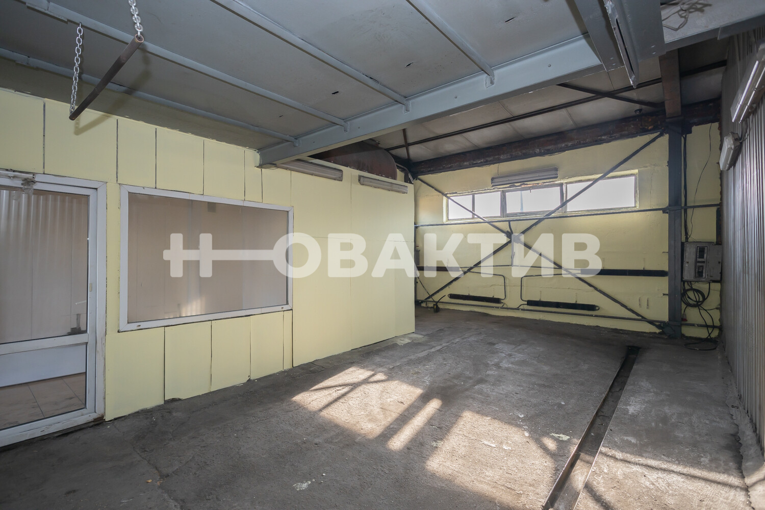 Склад · 929.7 м² · 1/1 этаж