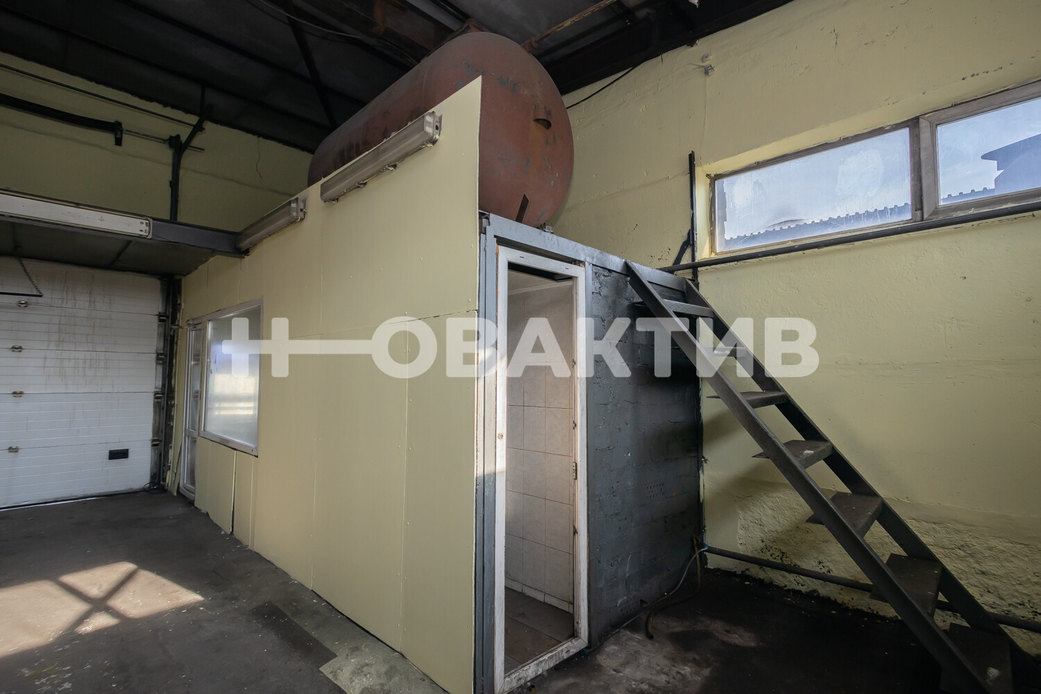 Склад · 929.7 м² · 1/1 этаж