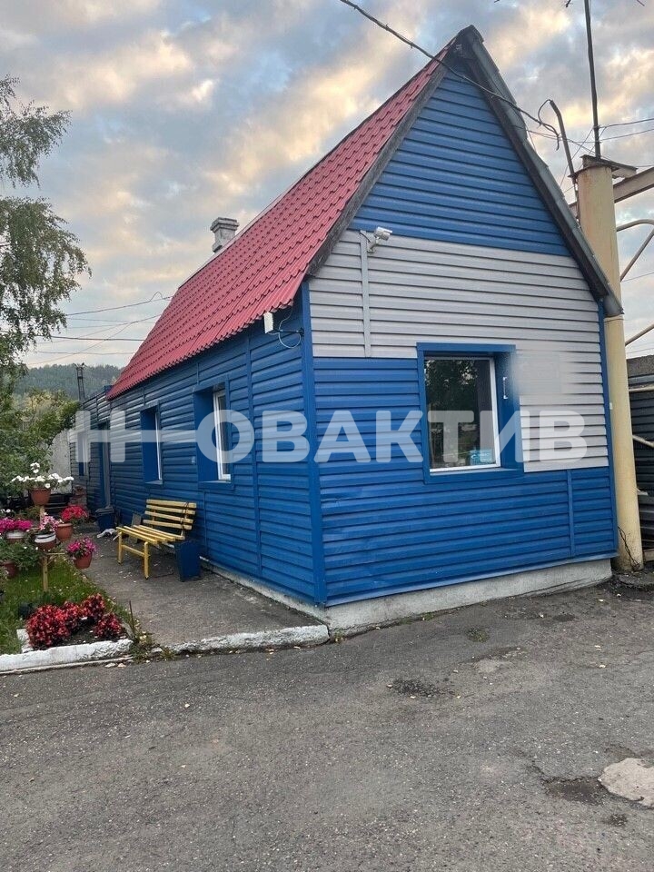 Склад · 929.7 м² · 1/1 этаж