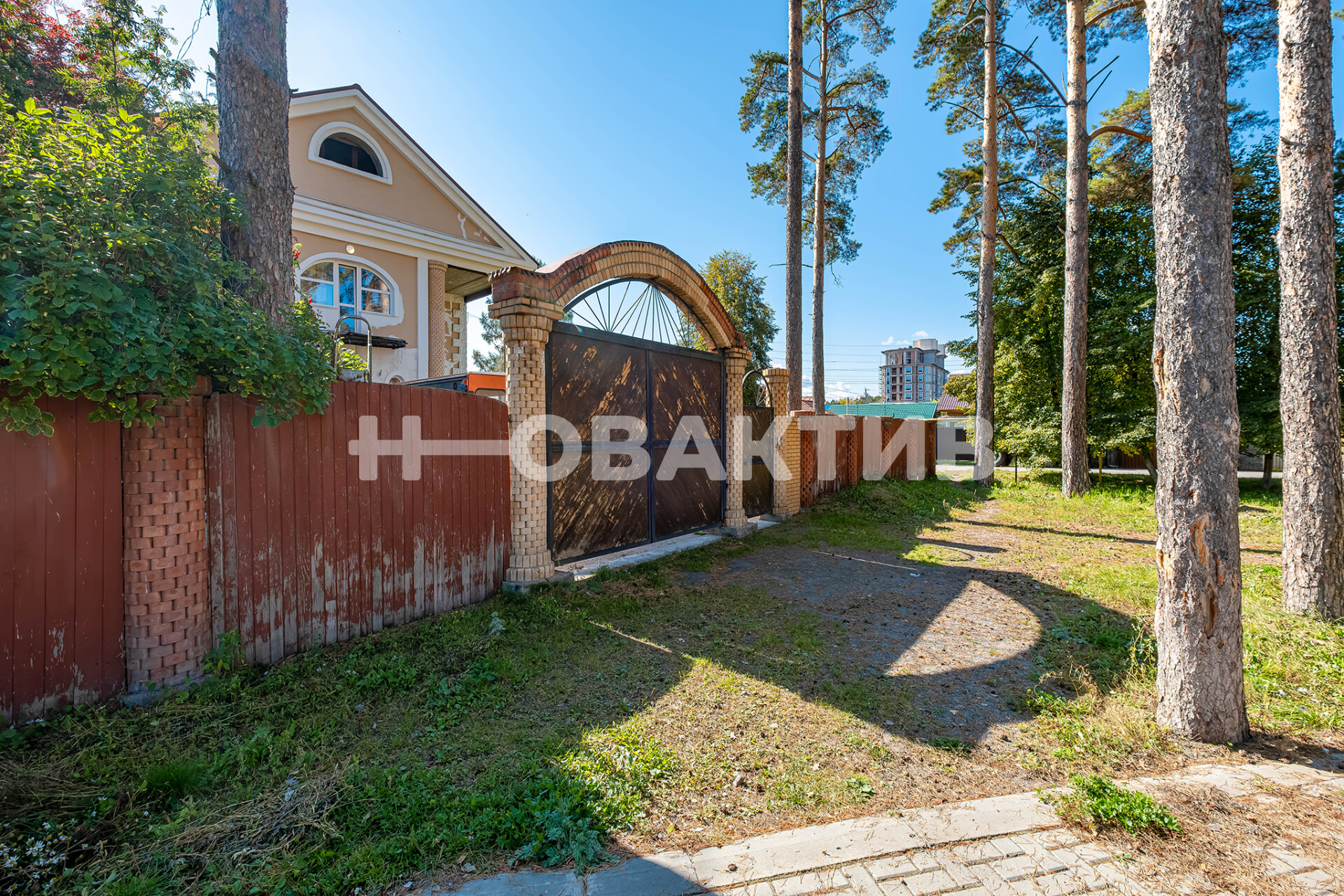 3-этажного Дом · 532 м² · 10.0сот. — Изображение 2