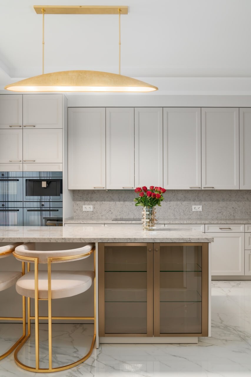 3-комн. квартира, 280 м²