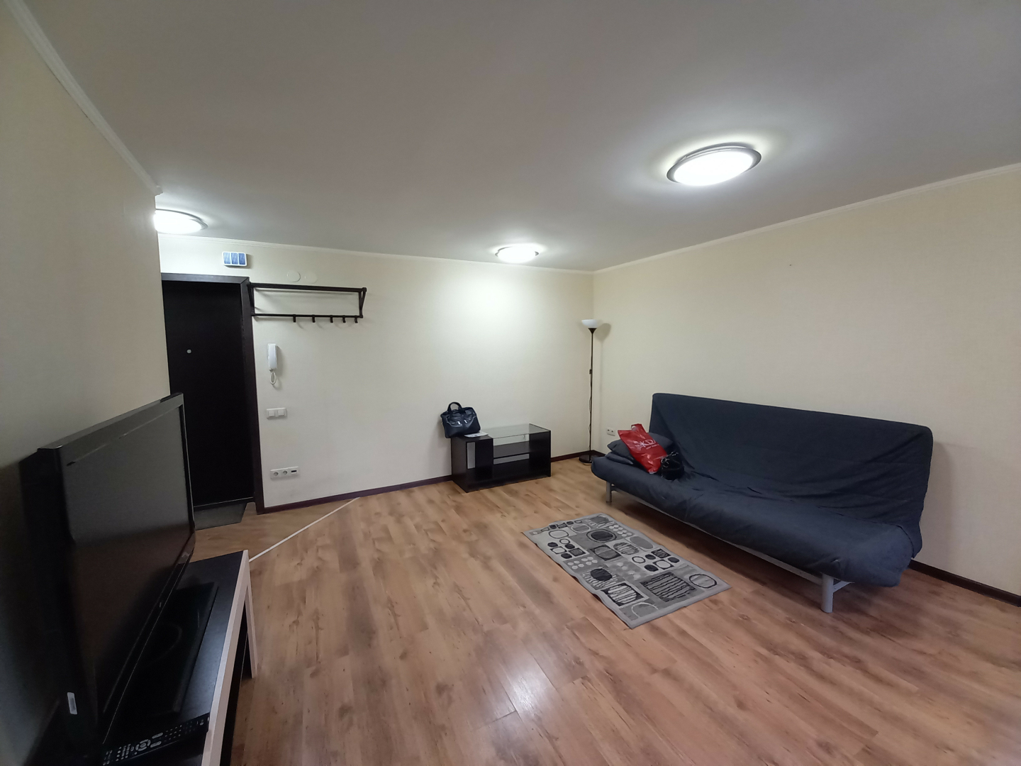 Продажа 2-комнатной квартиры, Волгоград, улица им. Землянского, дом 1 Продажа 2-комнатной квартиры, Волгоград, улица им. Землянского, дом 1