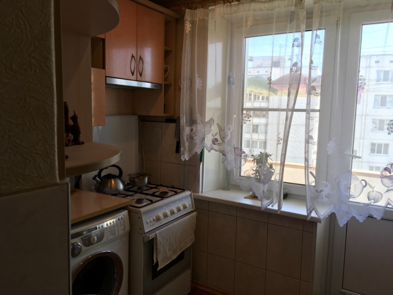Продажа 3-комнатной квартиры, Волгоград, улица им. маршала Еременко, дом 96 Продажа 3-комнатной квартиры, Волгоград, улица им. маршала Еременко, дом 96